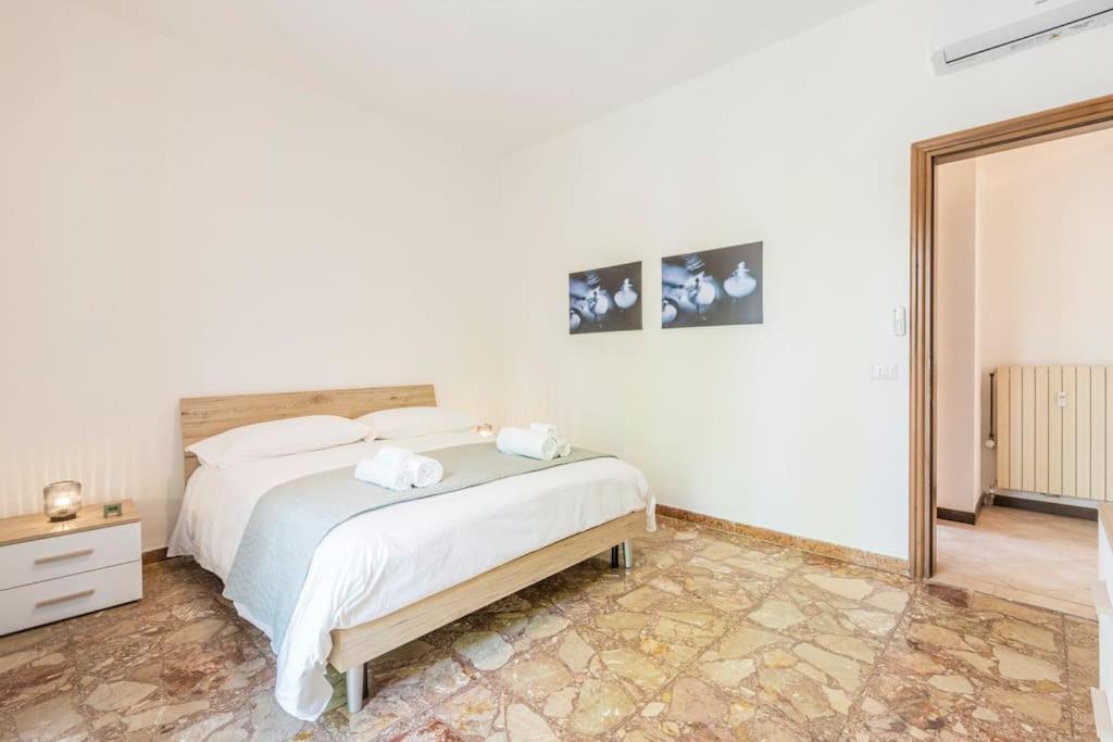 Famileisure Suites Near Policlinico & University Modena Exterior foto